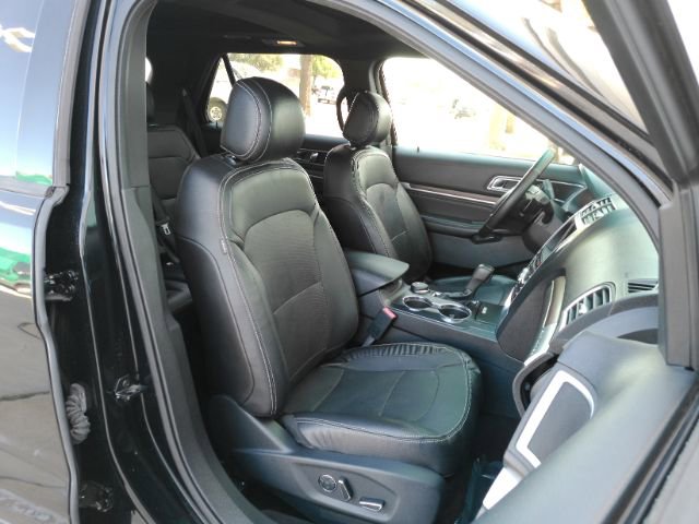 Used 2016 Ford Explorer Limited w/ Equipment Group 303A image 23