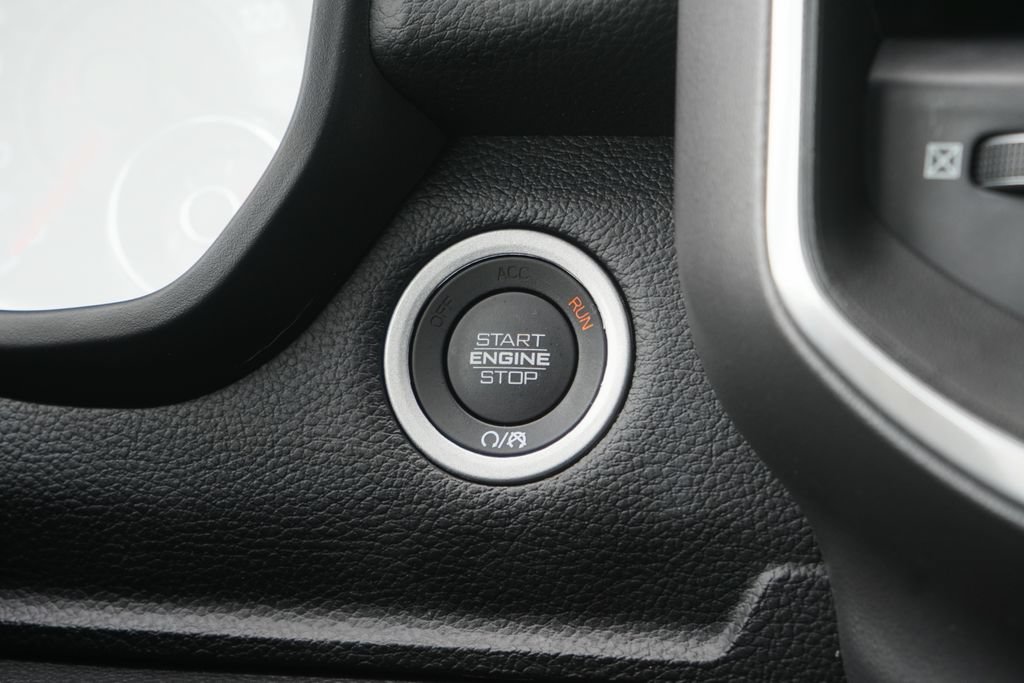 Used 2022 RAM 1500 Big Horn AWD/4WD image 25