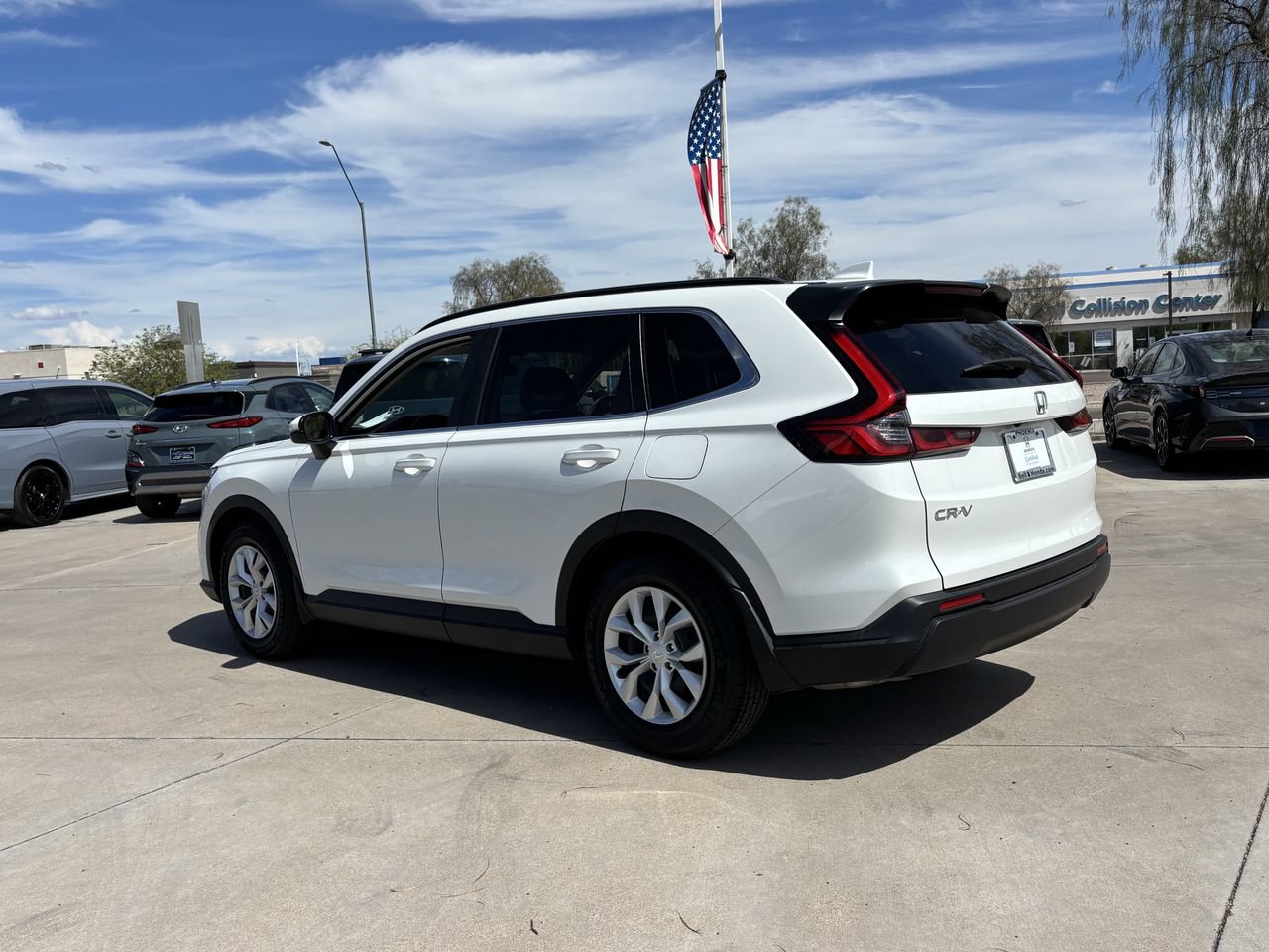 Used 2025 Honda CR-V LX image 3