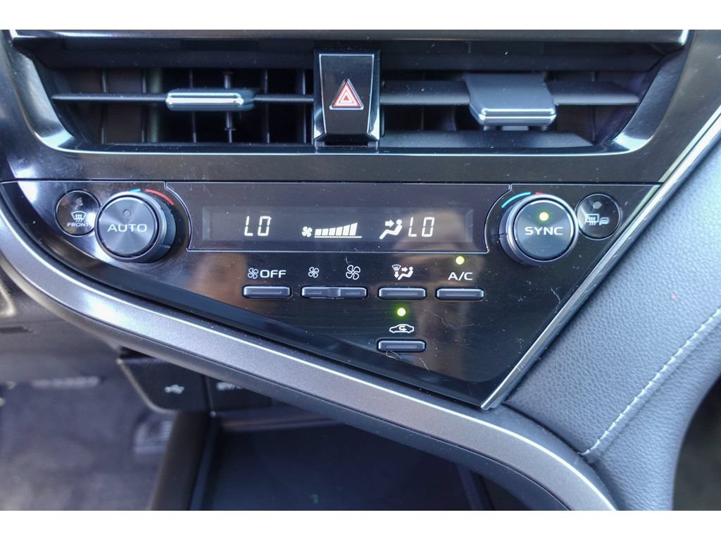 Used 2023 Toyota Camry SE FWD image 19