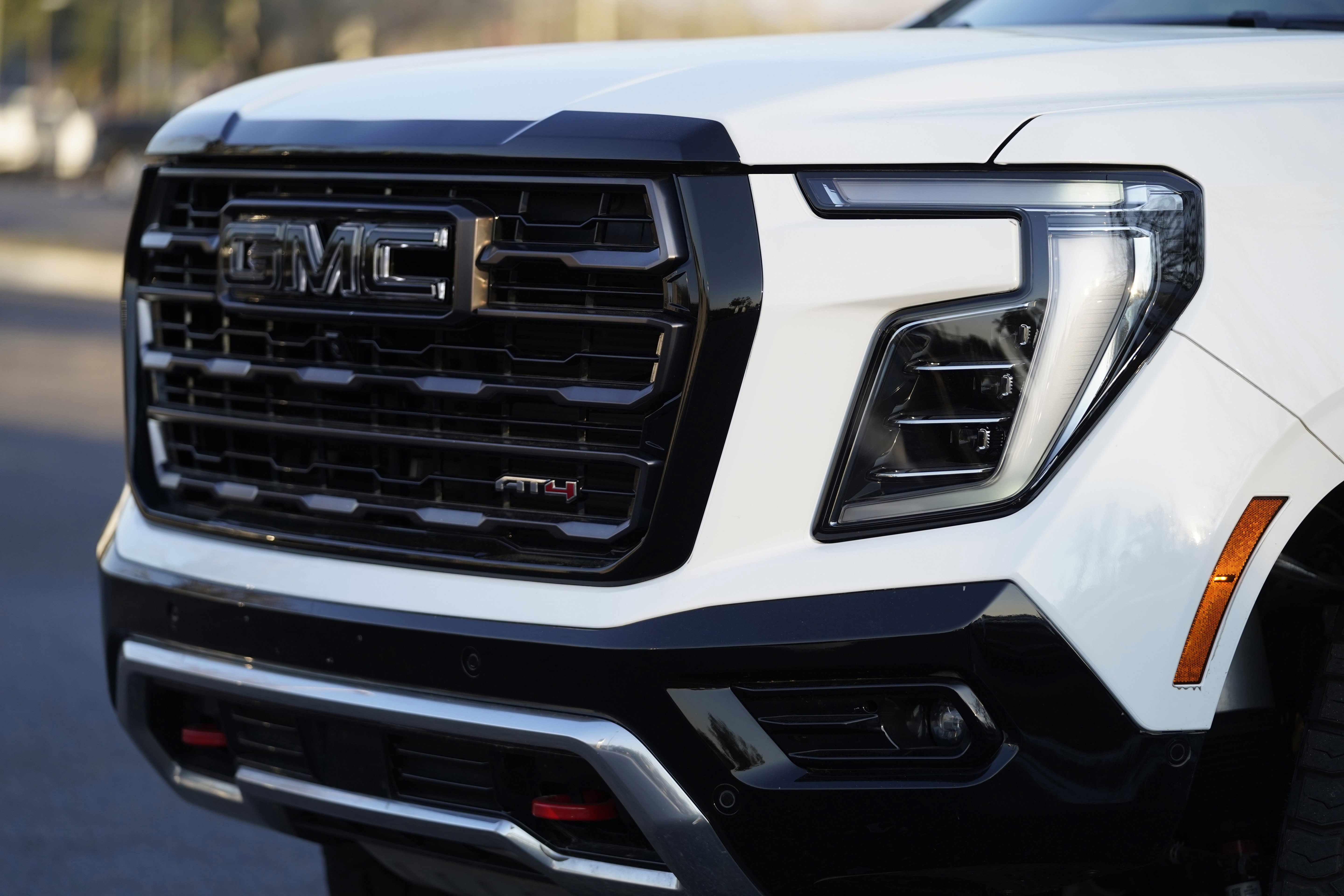 Used 2025 GMC Yukon AT4 Ultimate image 51