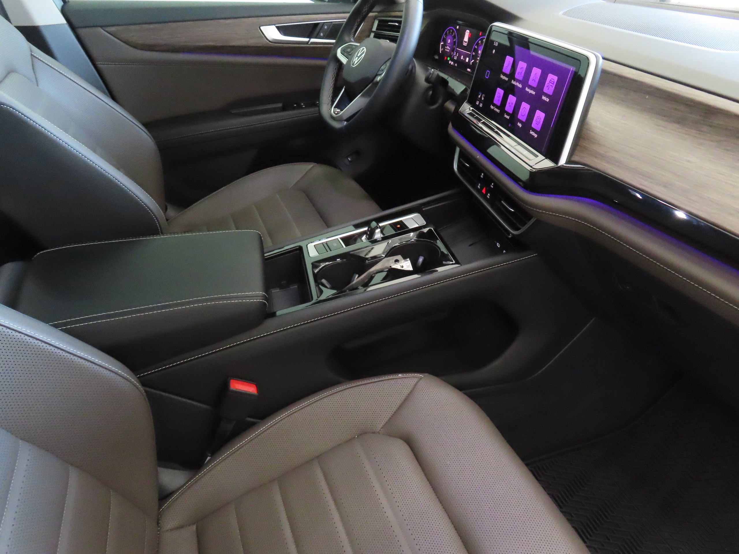New 2025 Volkswagen Atlas SEL AWD/4WD image 28
