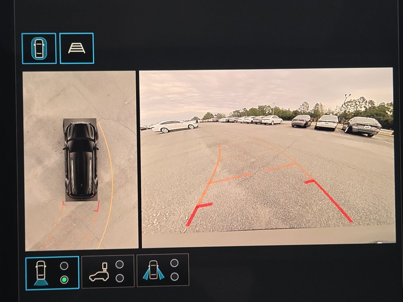 New 2026 GMC Terrain AT4 w/ Technology Package II image 12