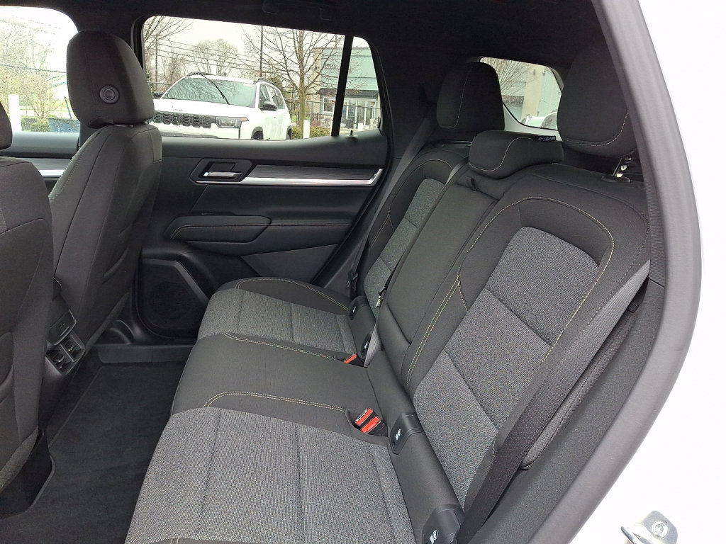 Used 2026 GMC Terrain Elevation image 20