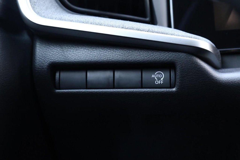 New 2026 Nissan Kicks S image 19