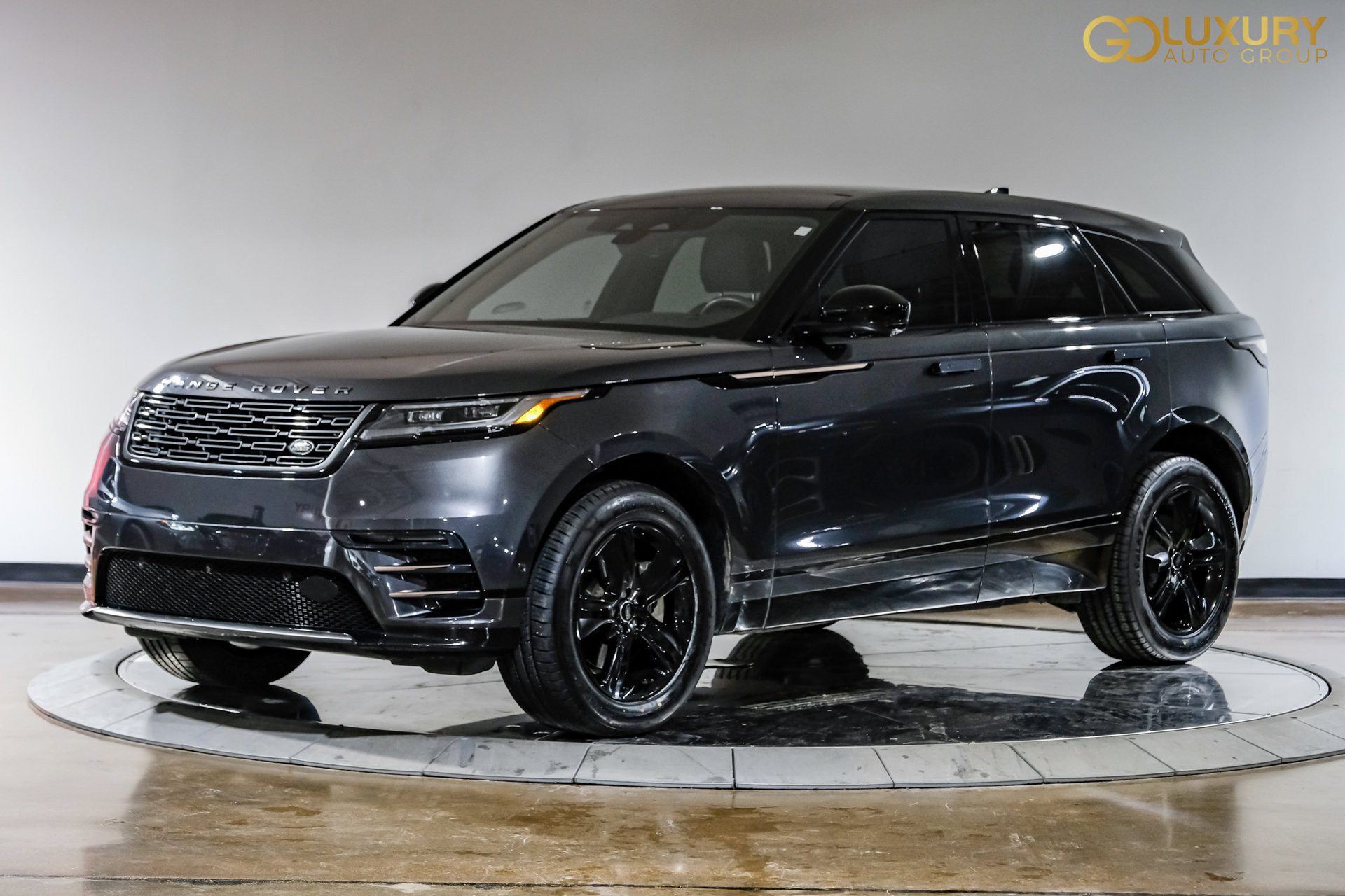 Used 2024 Land Rover Range Rover Velar Dynamic SE AWD/4WD image 8