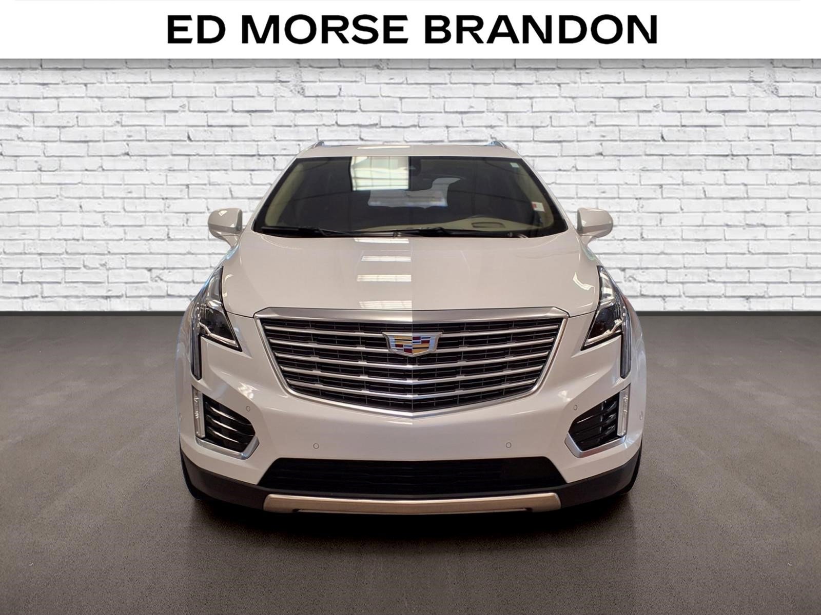 Used 2018 Cadillac XT5 Platinum w/ Driver Assist Package AWD/4WD image 7