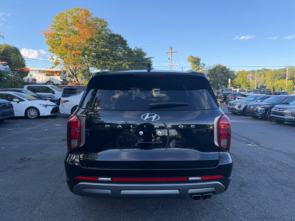Used 2025 Hyundai Palisade SEL FWD image 4