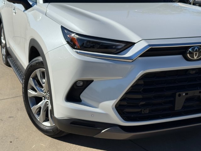 Used 2025 Toyota Grand Highlander FWD image 7
