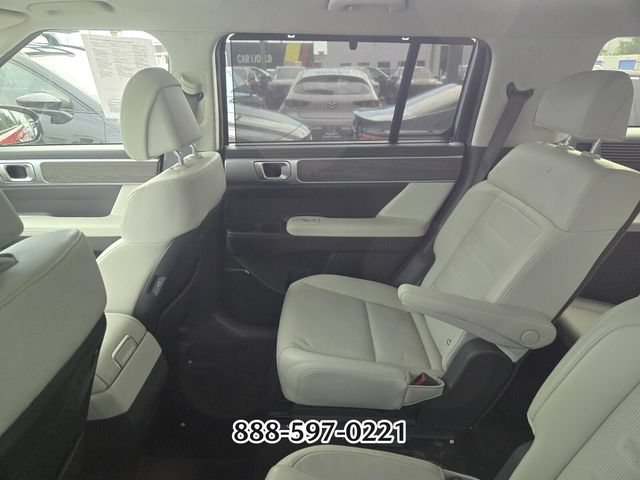 Used 2024 Hyundai Santa Fe Calligraphy FWD image 3