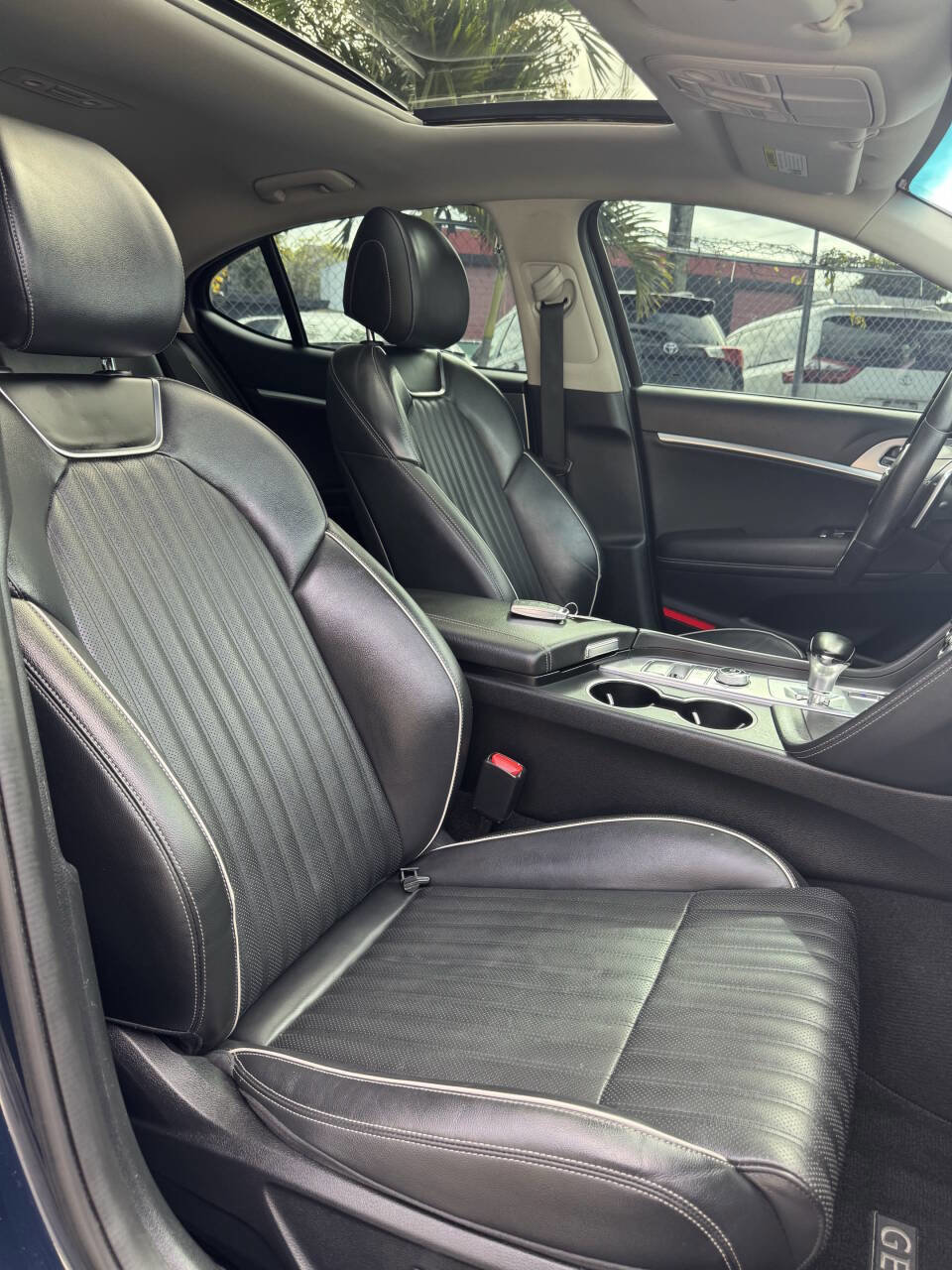 Used 2020 Genesis G70 2.0T w/ Elite Package image 24