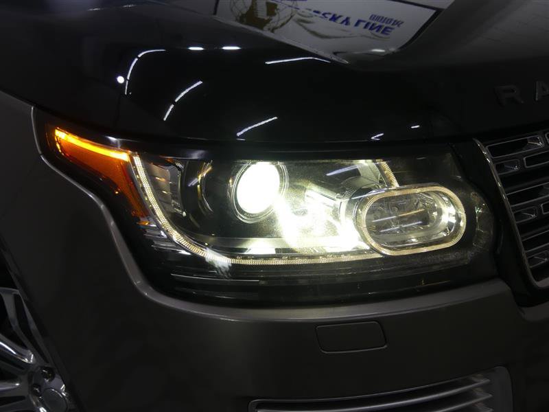 Used 2015 Land Rover Range Rover Long Wheelbase Autobiography image 12