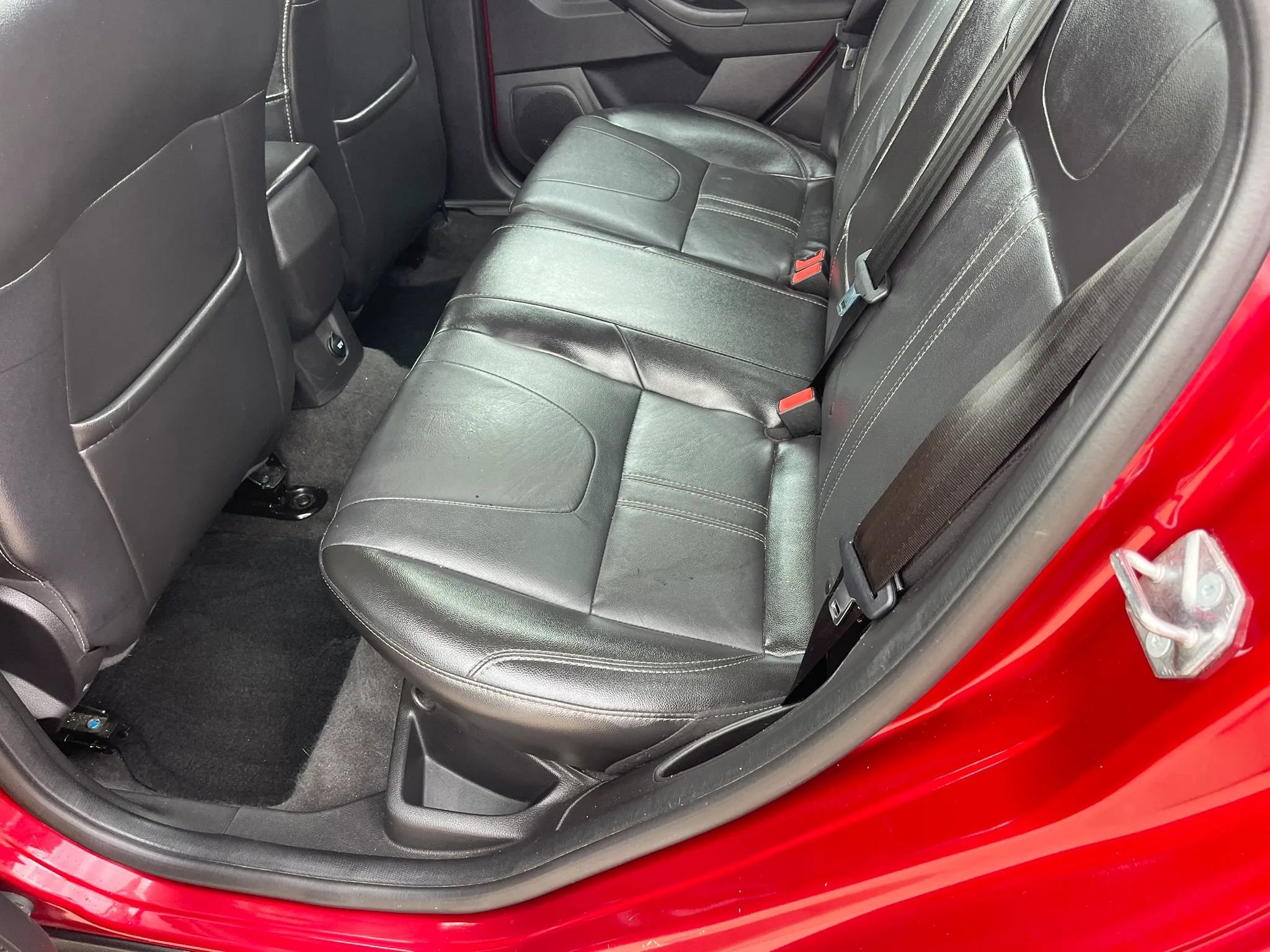 Used 2014 Ford Focus Titanium image 16