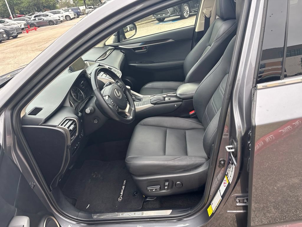 Used 2015 Lexus NX 200t FWD w/ Luxury Package image 16