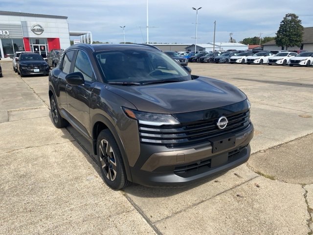 New 2026 Nissan Kicks SV w/ SV Premium Package image 8