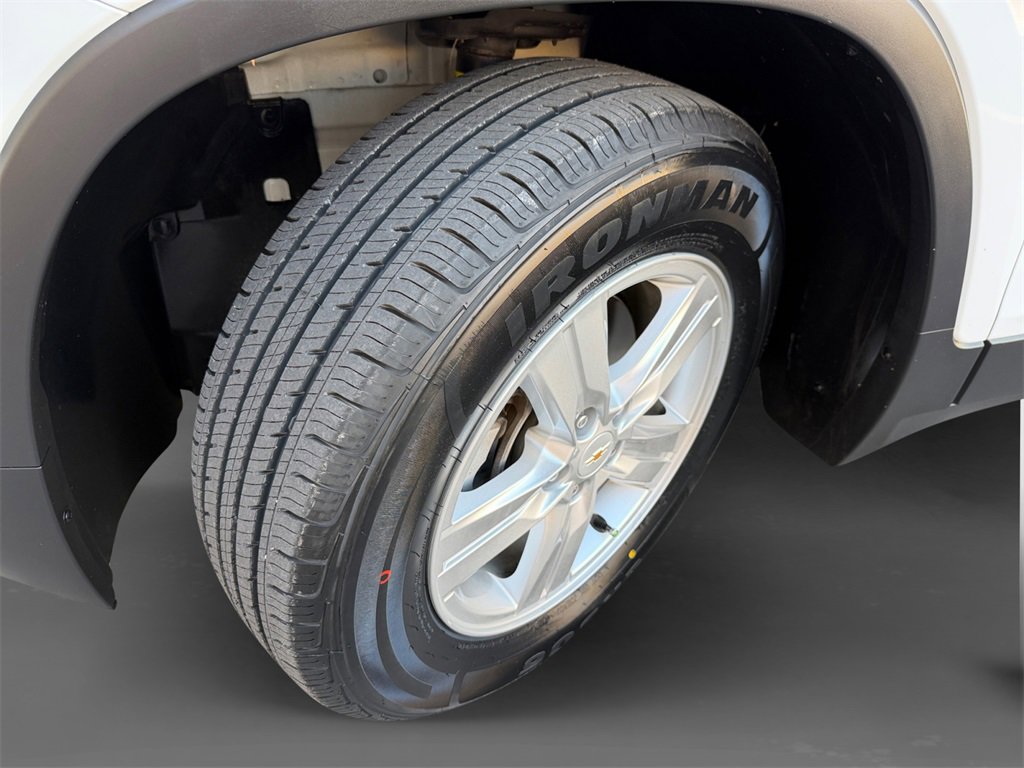 Used 2021 Chevrolet Trax LS w/ Tint and Cruise Package image 10