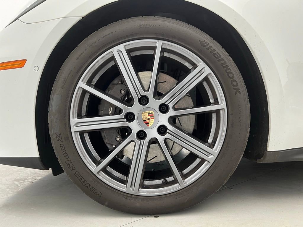 Used 2024 Porsche Panamera image 27