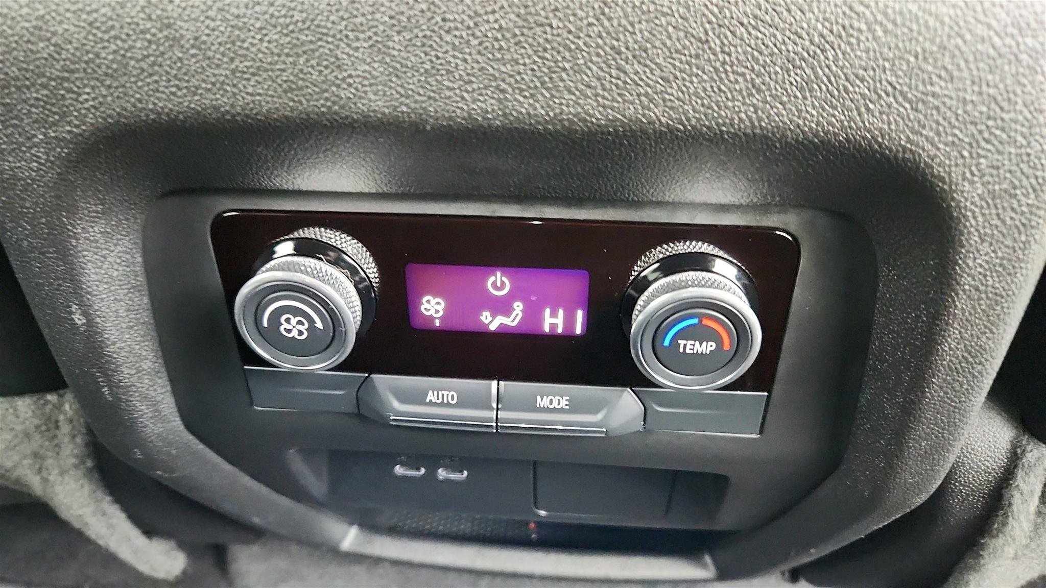 Used 2025 Buick Enclave Preferred image 38