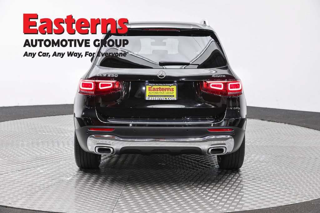 Used 2022 Mercedes-Benz GLB 250 4MATIC w/ Premium Package Lite image 6