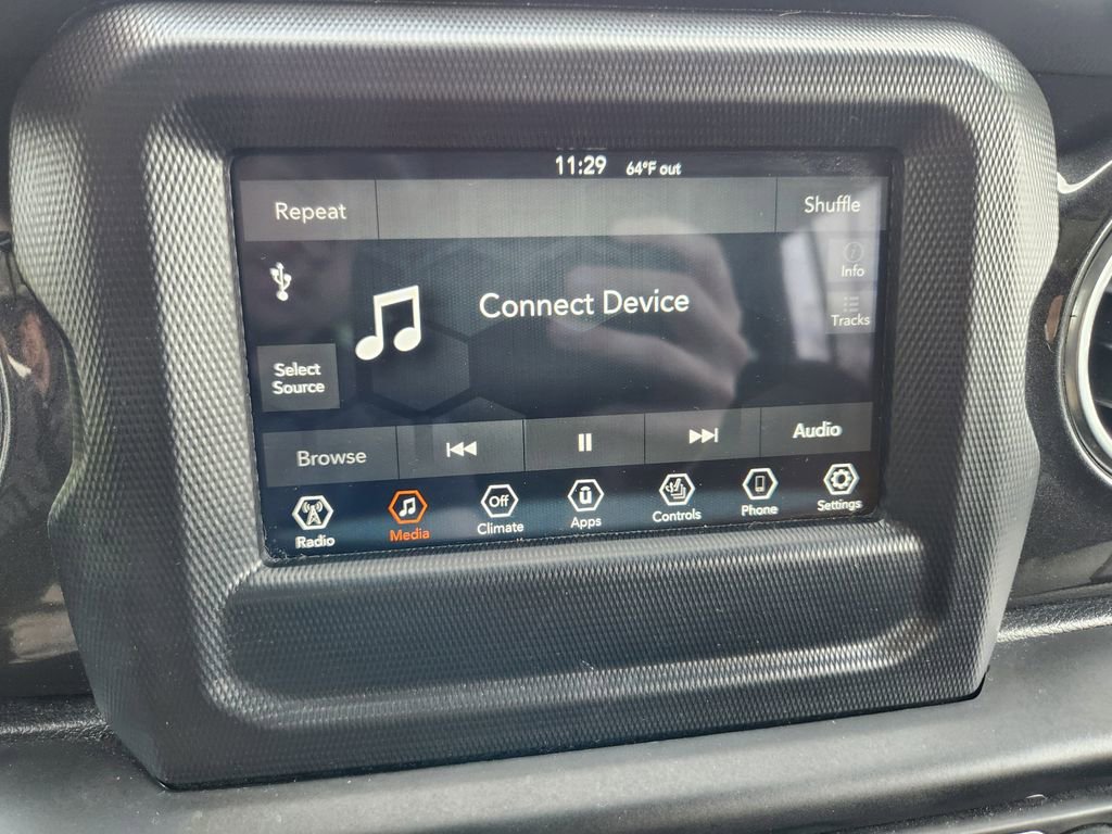 Used 2020 Jeep Wrangler Unlimited Sahara image 14