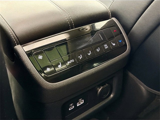 Used 2023 INFINITI QX60 Pure image 25