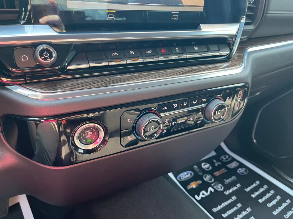 Used 2023 Chevrolet Silverado 1500 LT AWD/4WD image 23