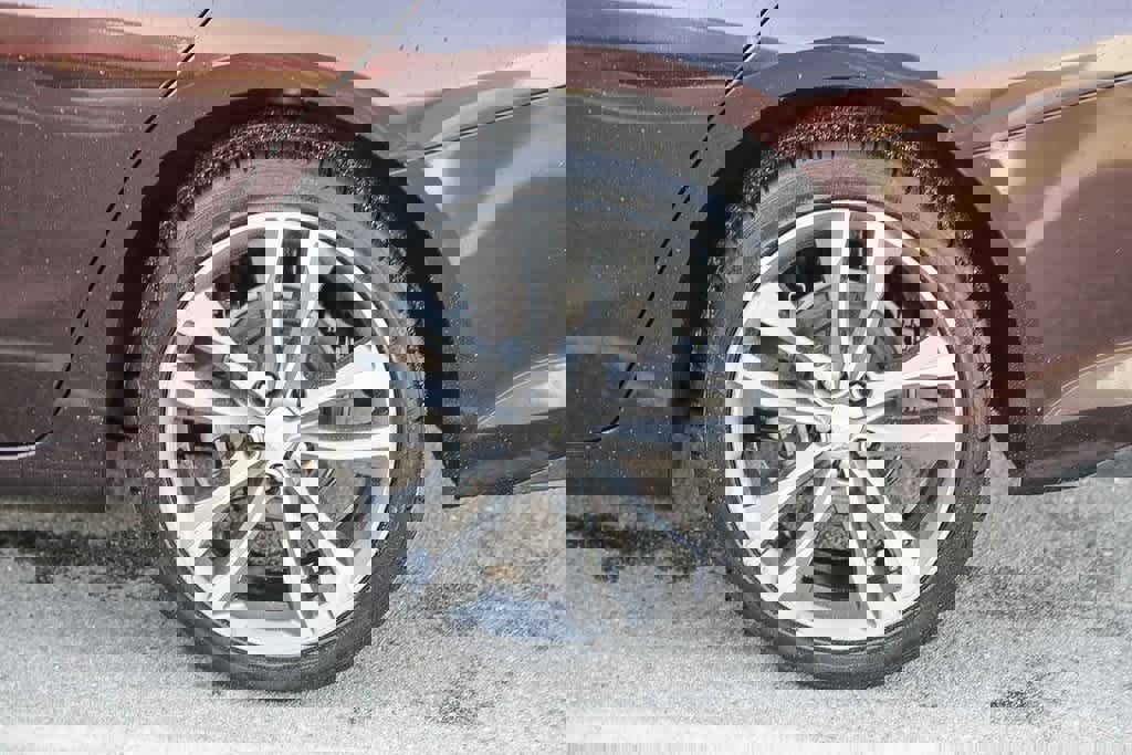 Used 2021 Chevrolet Malibu LT image 10