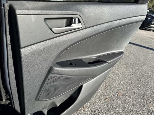 Used 2021 Hyundai Tucson SE image 18