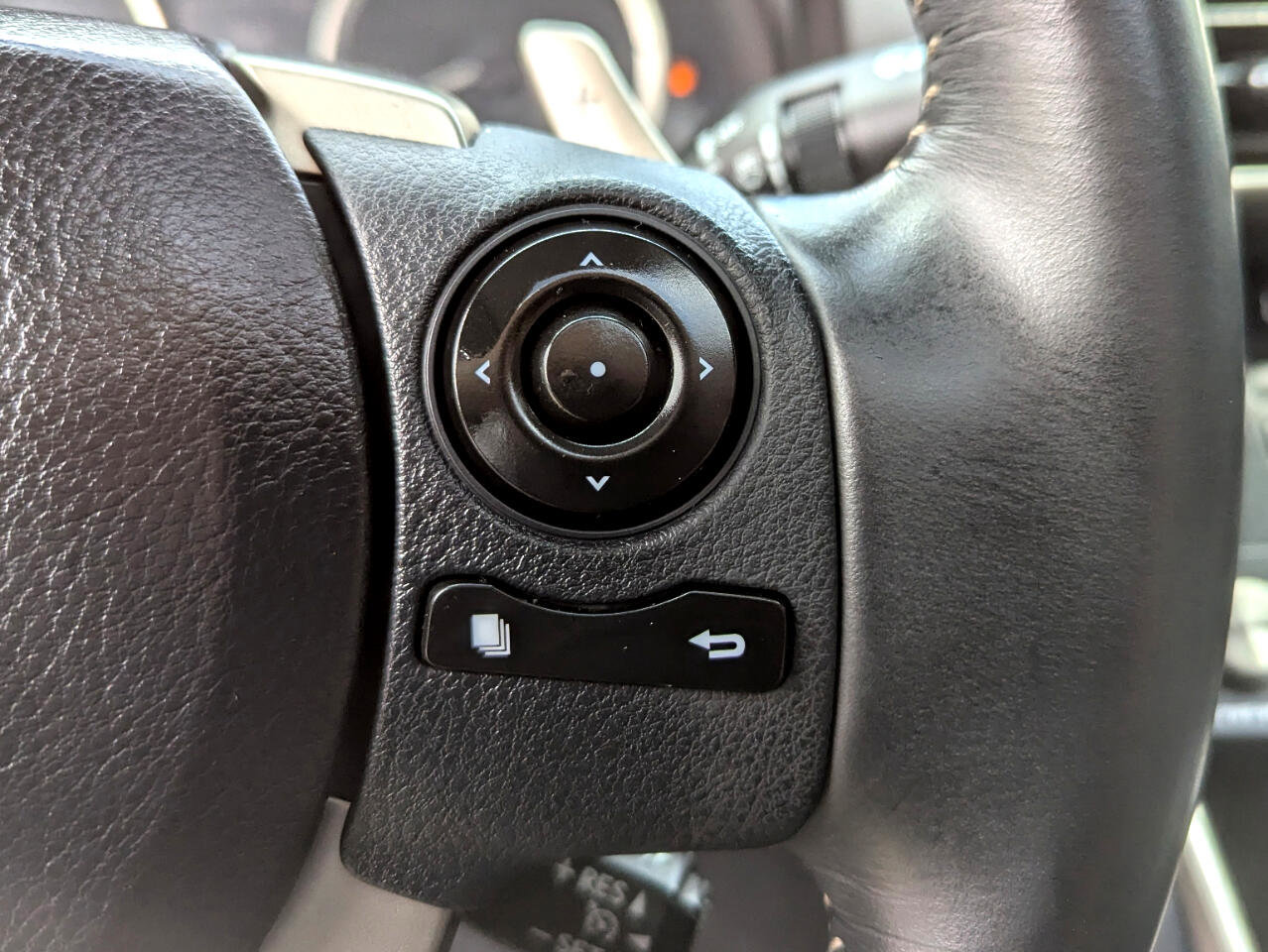 Used 2015 Lexus IS 250 AWD image 20