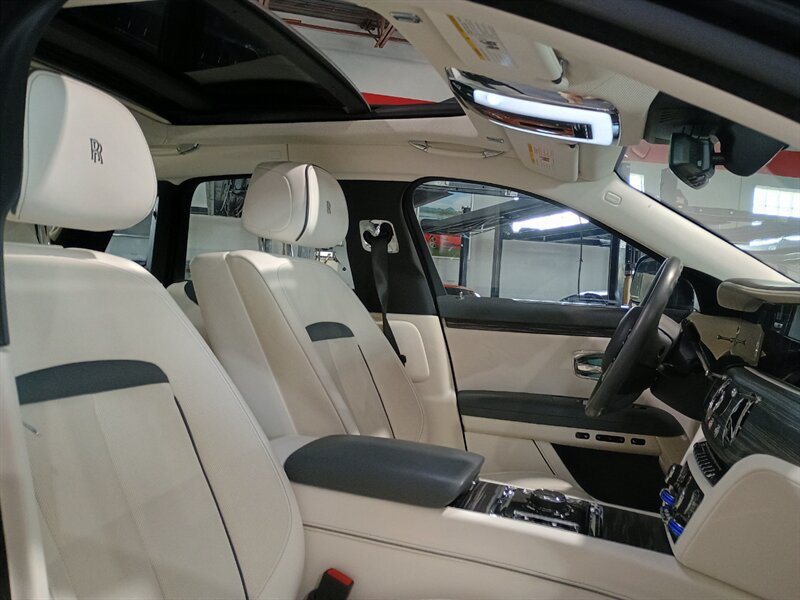 Used 2021 Rolls-Royce Ghost AWD/4WD image 56