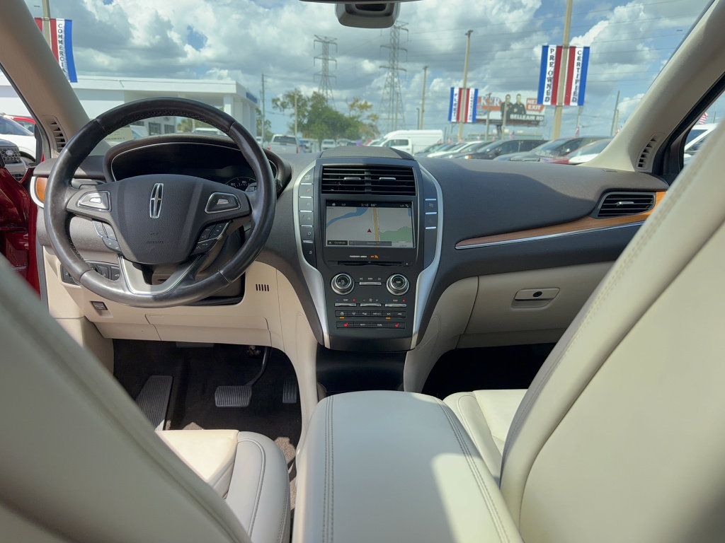 Used 2019 Lincoln MKC Select w/ Select Plus Package image 28