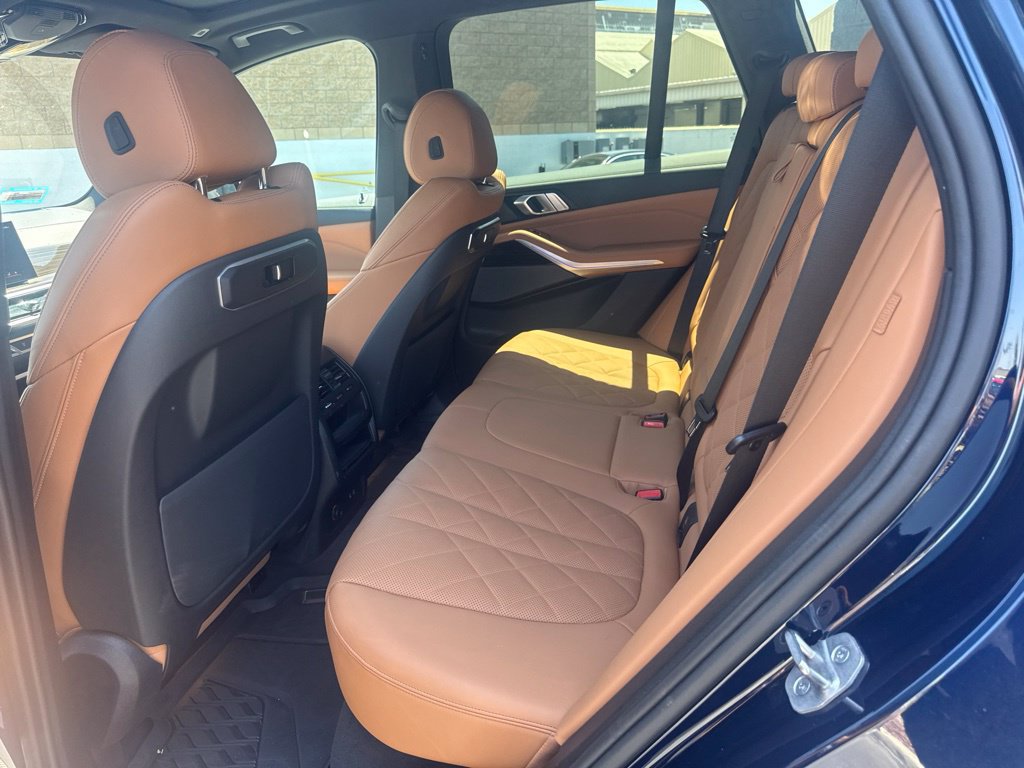 Used 2024 BMW X5 sDrive40i w/ M Sport Package RWD image 15