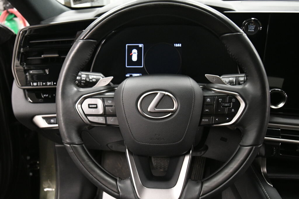 Used 2023 Lexus RX 350 Premium w/ Accessory Package AWD/4WD image 13