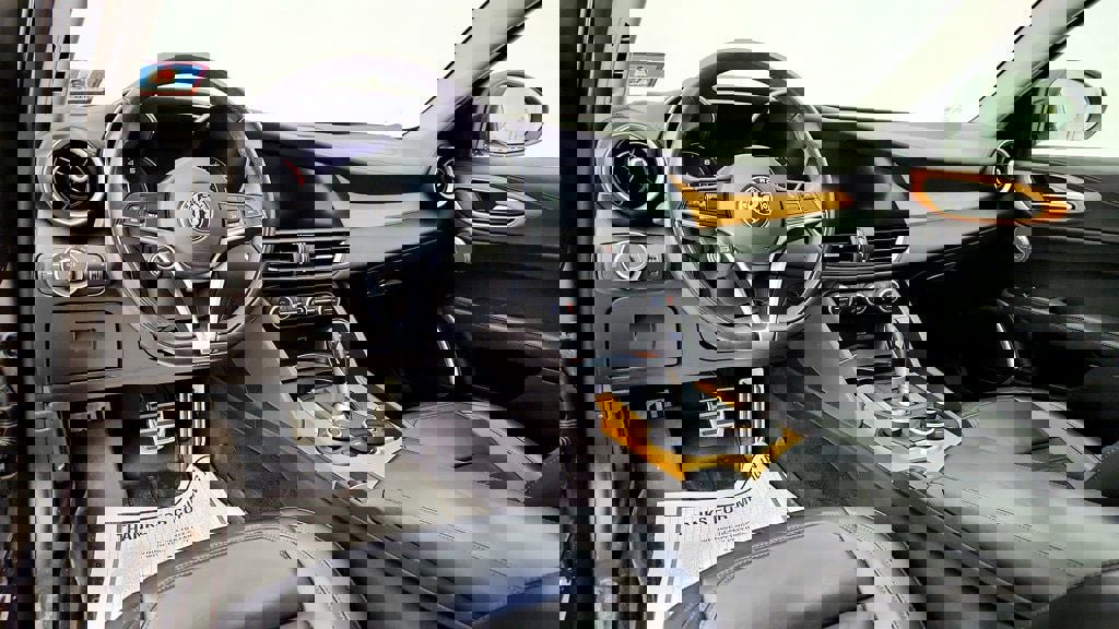 Used 2018 Alfa Romeo Giulia Ti w/ Quick Order Package 22X Lusso AWD/4WD image 13