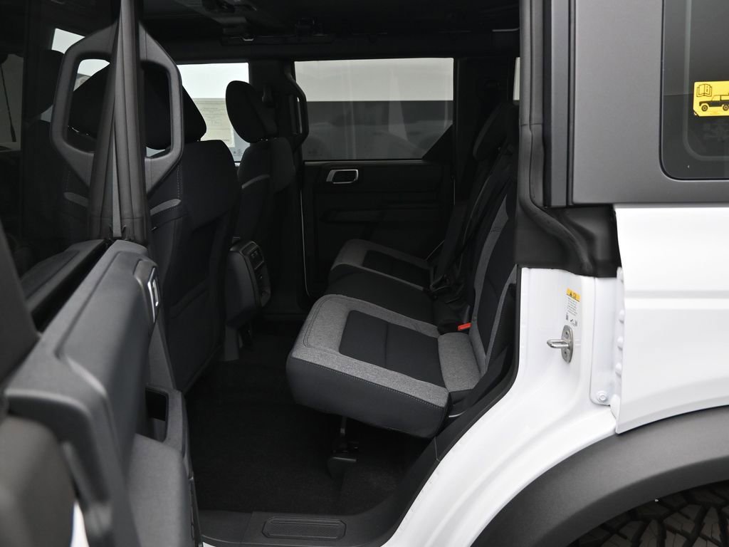New 2025 Ford Bronco Base image 17