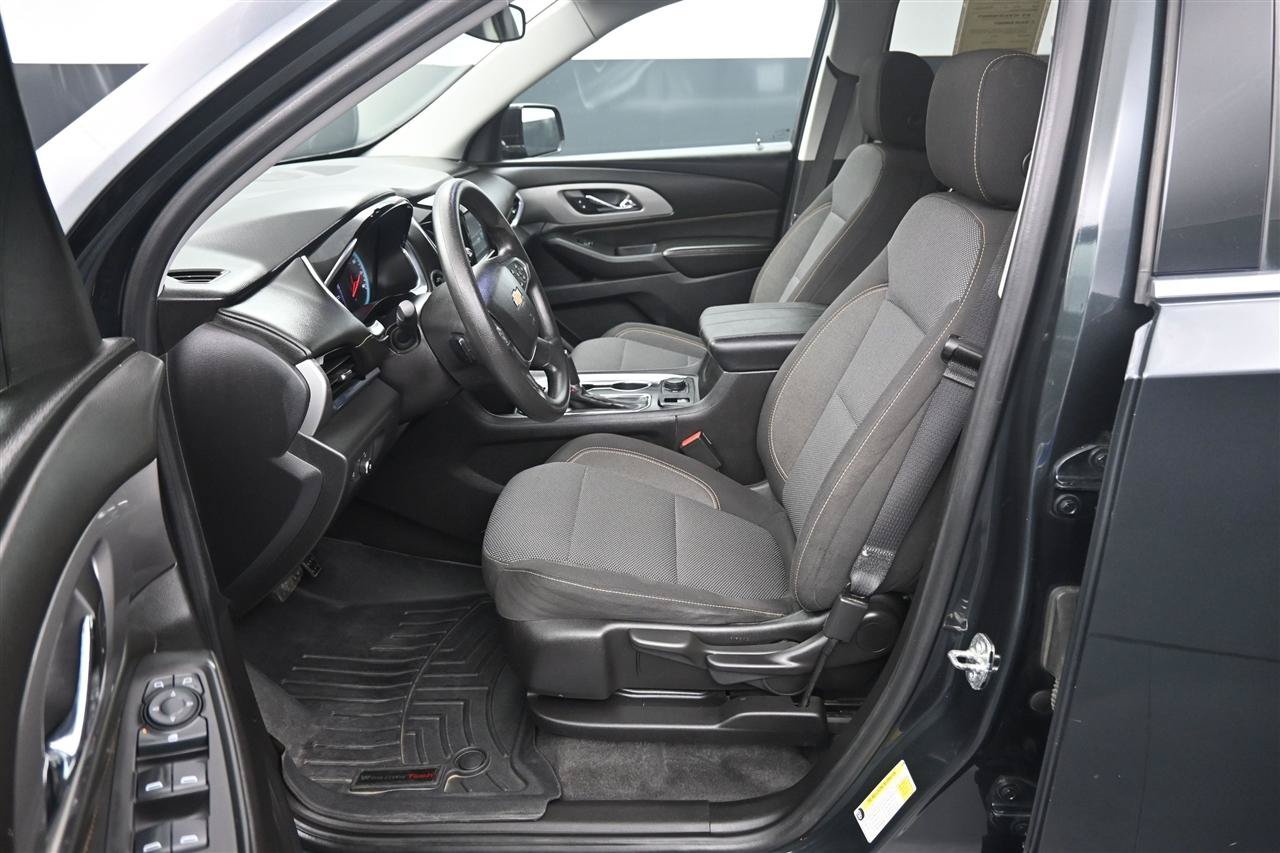 Used 2018 Chevrolet Traverse LS AWD/4WD image 11