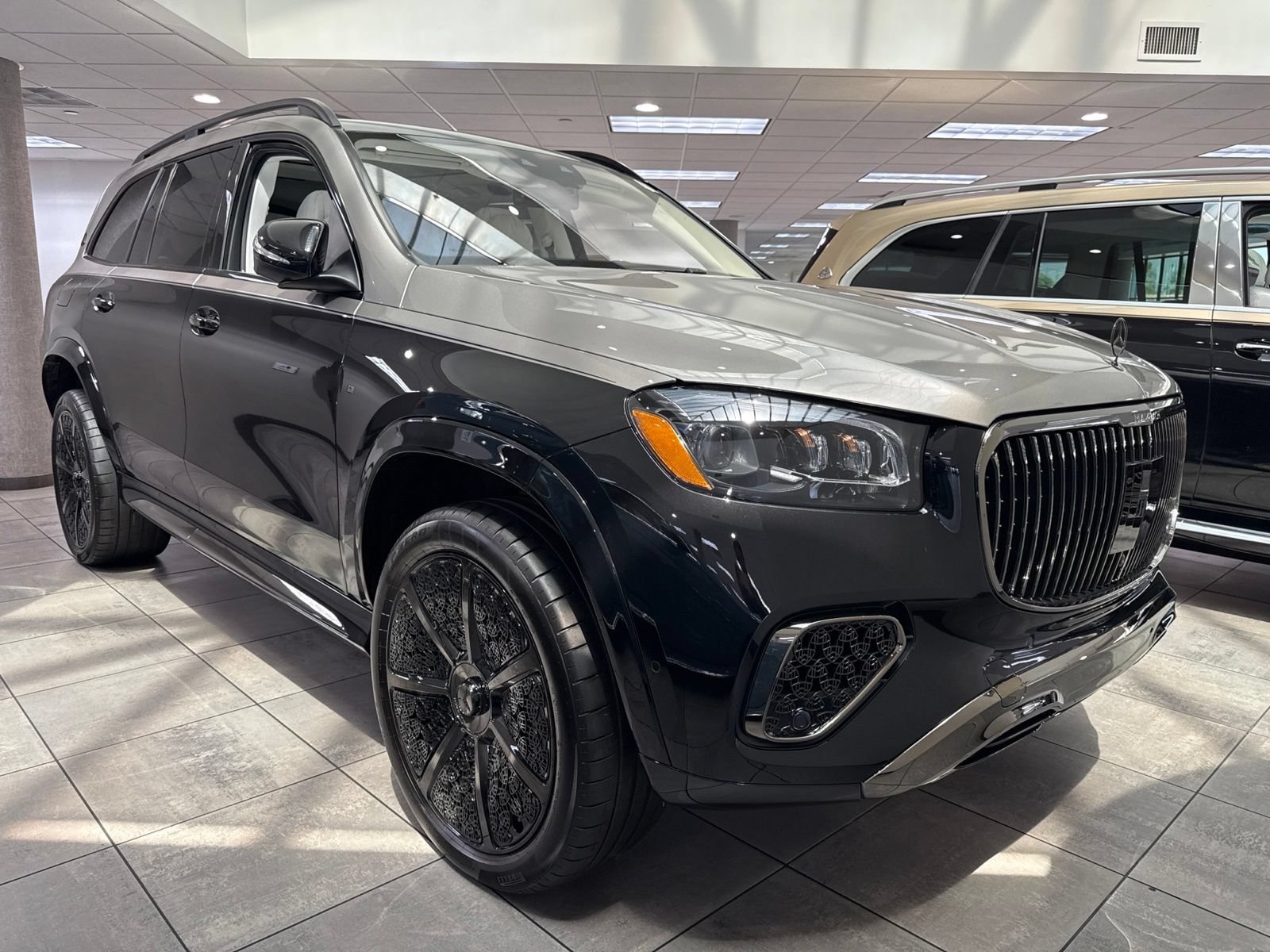 New 2026 Mercedes-Benz Maybach GLS 600 4MATIC image 2
