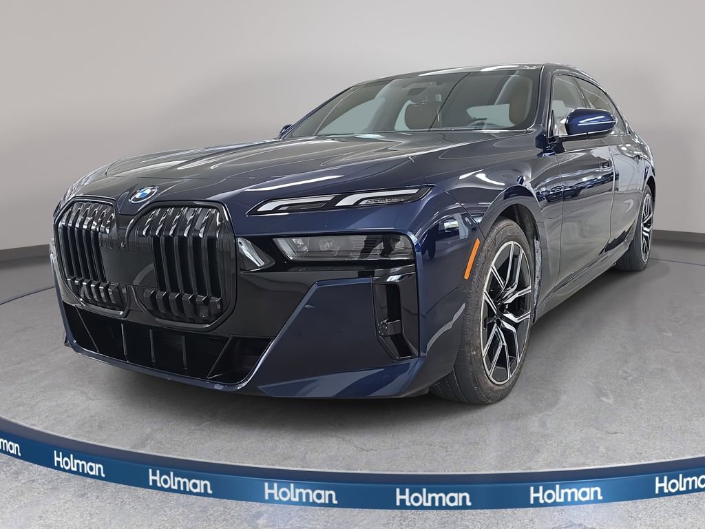 Used 2023 BMW i7 xDrive60 image 1