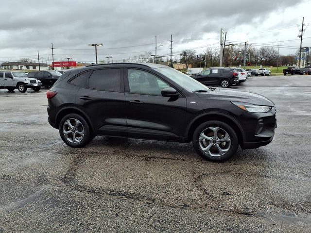 Used 2025 Ford Escape ST-Line AWD/4WD image 9
