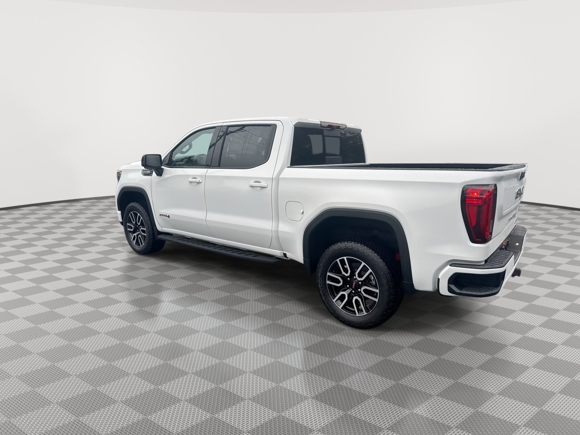 New 2026 GMC Sierra 1500 AT4 w/ AT4 Premium Package AWD/4WD image 6