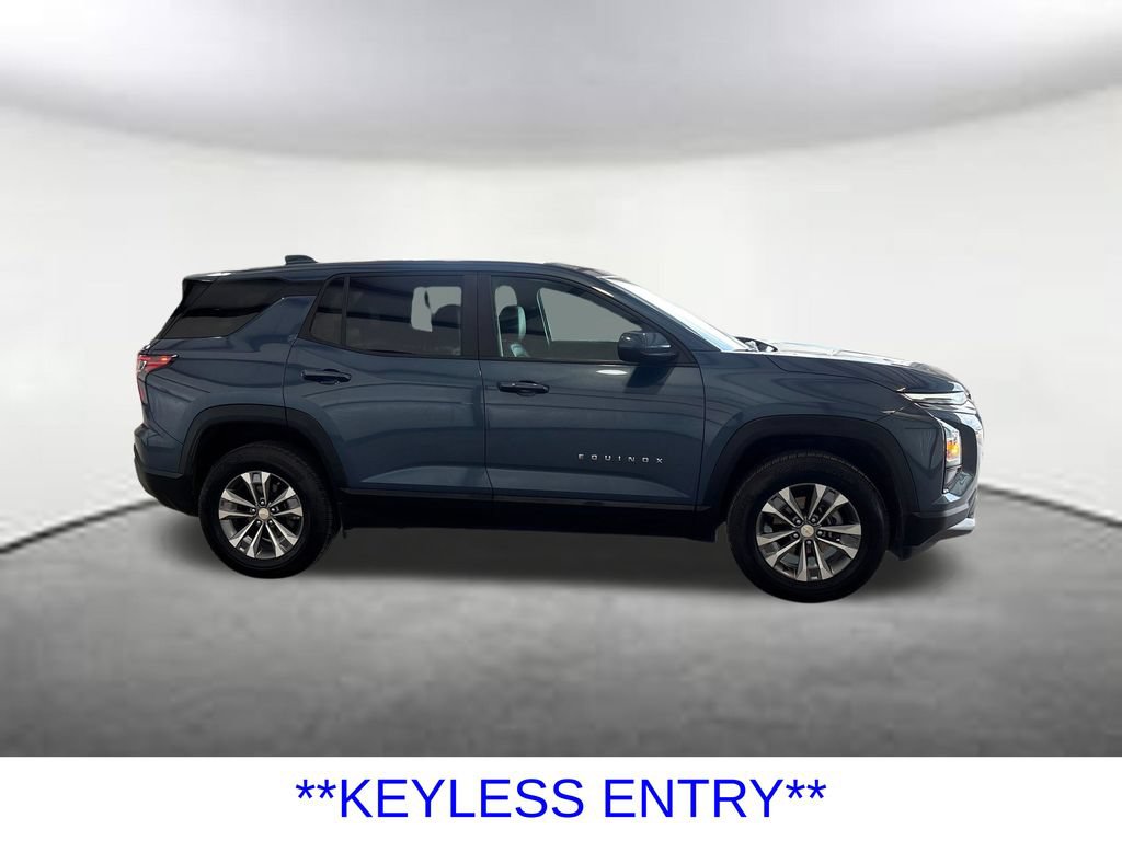 Used 2026 Chevrolet Equinox LT w/ Convenience Package II AWD/4WD image 6
