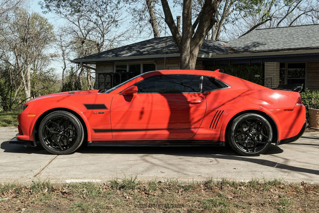 Used 2015 Chevrolet Camaro Z/28 image 3