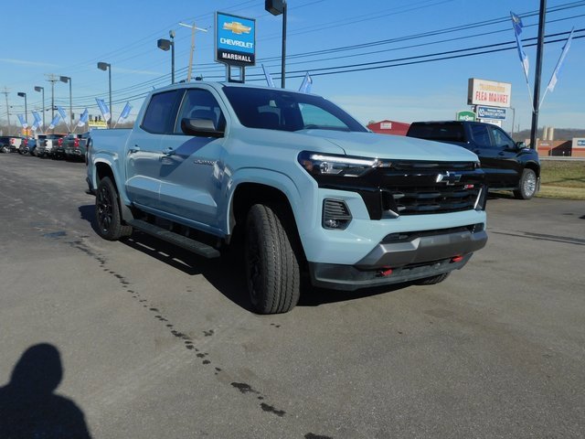 Used 2025 Chevrolet Colorado Z71 w/ Technology Package image 4