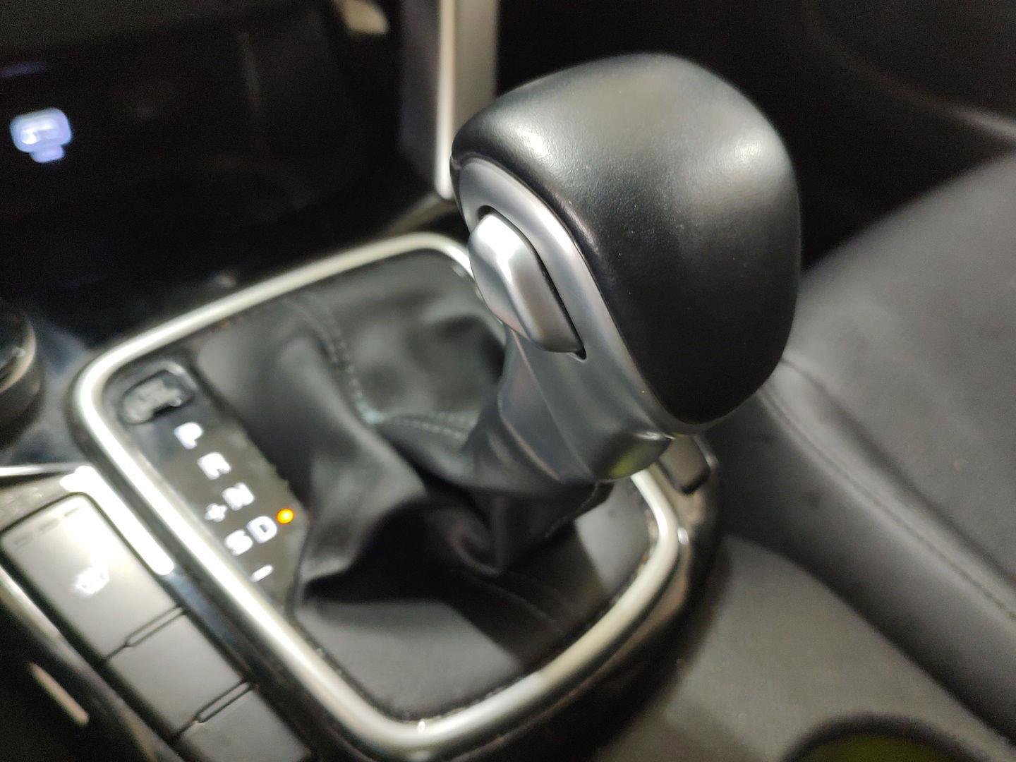 Used 2021 Kia Seltos EX image 11