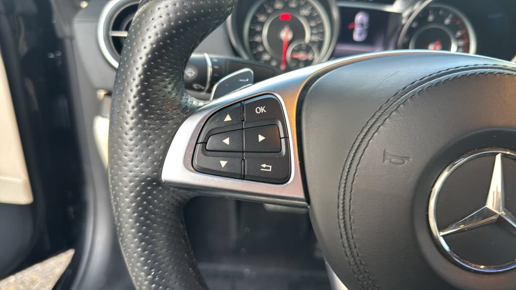 Used 2019 Mercedes-Benz SL 550 image 10