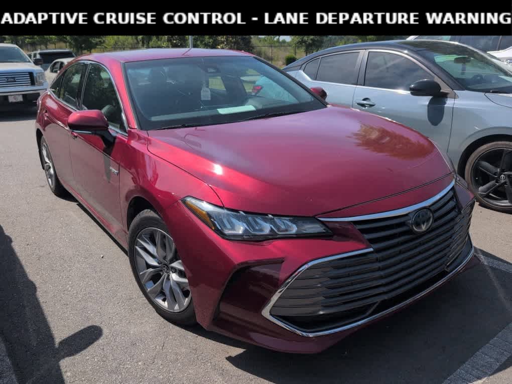 Used 2021 Toyota Avalon XLE FWD image 2