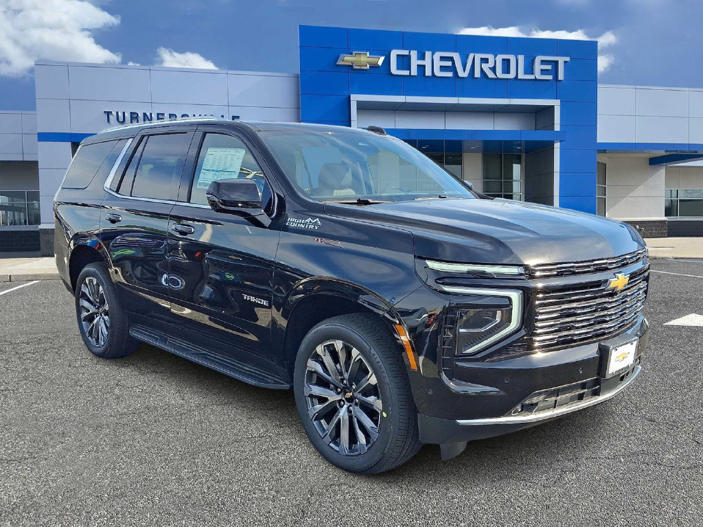 New 2026 Chevrolet Tahoe High Country w/ Sun And Tow Package AWD/4WD image 2