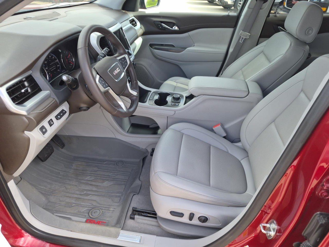 Certified 2022 GMC Acadia SLT w/ Technology Package AWD/4WD image 12