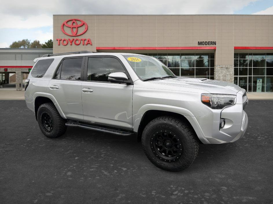 Used 2016 Toyota 4Runner Trail Premium AWD/4WD image 3