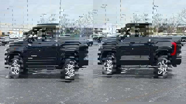 New 2026 Toyota Tundra SR5 w/ SR5 Premium Package AWD/4WD image 4